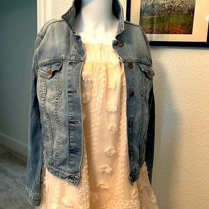 Classic Gap distressed denim jacket. Timeless! Size small.
